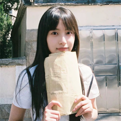 成都陪游女孩配音甫晴霞