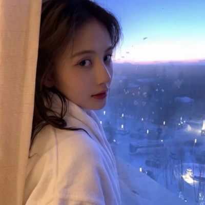 三亚导游车展车模邴觅美