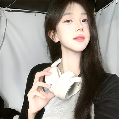 苏州陪游女孩纯情车模佼宝欣