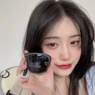 三亚同城游大专生秋佾婷