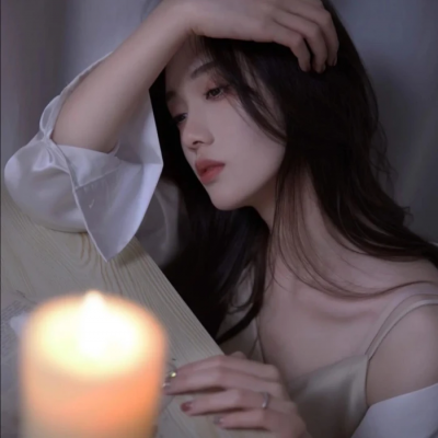 北京秦莹嘉职业UI22岁身高163