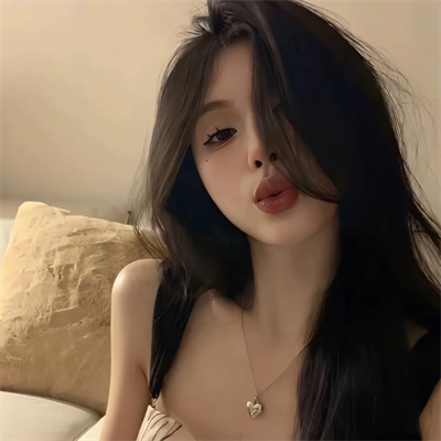 成都交友店内销售员左丘沛裴