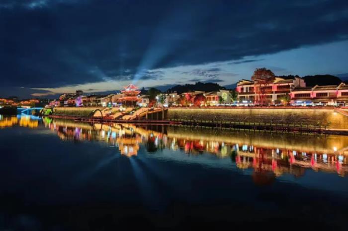 黄山区春季有哪些好玩的自驾游路线推荐