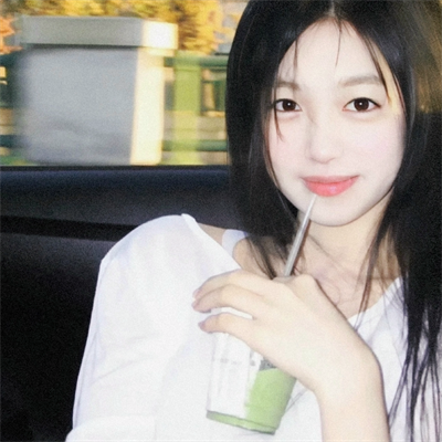 北京司空馨兰职业娱乐经纪人21岁身高171