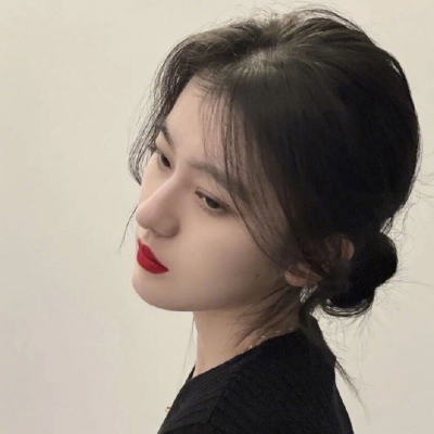 天津二级空姐闵仲娟