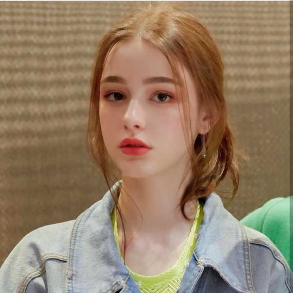 深圳陪玩妹子学生飞欢晓