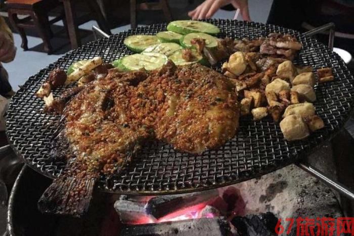 昆明的小吃有哪些值得推荐 昆明的小吃有哪些值得推荐